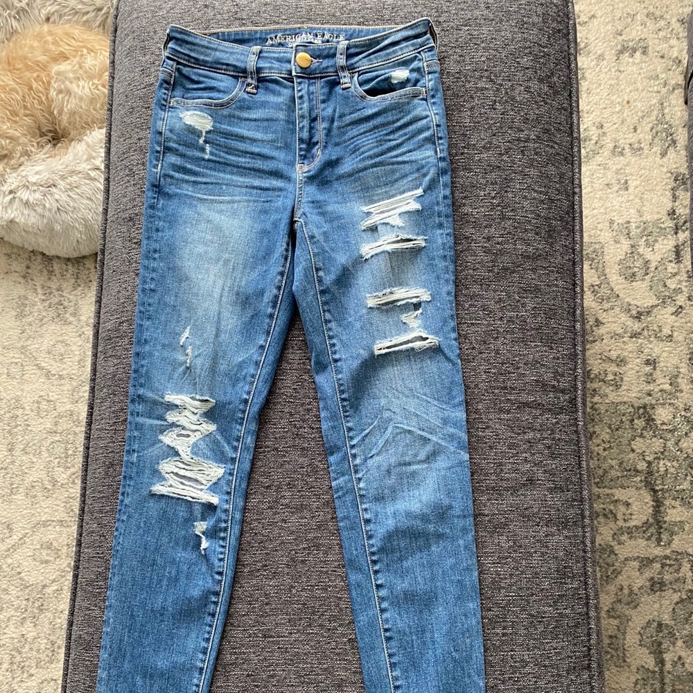 AE Distressed Jeggings